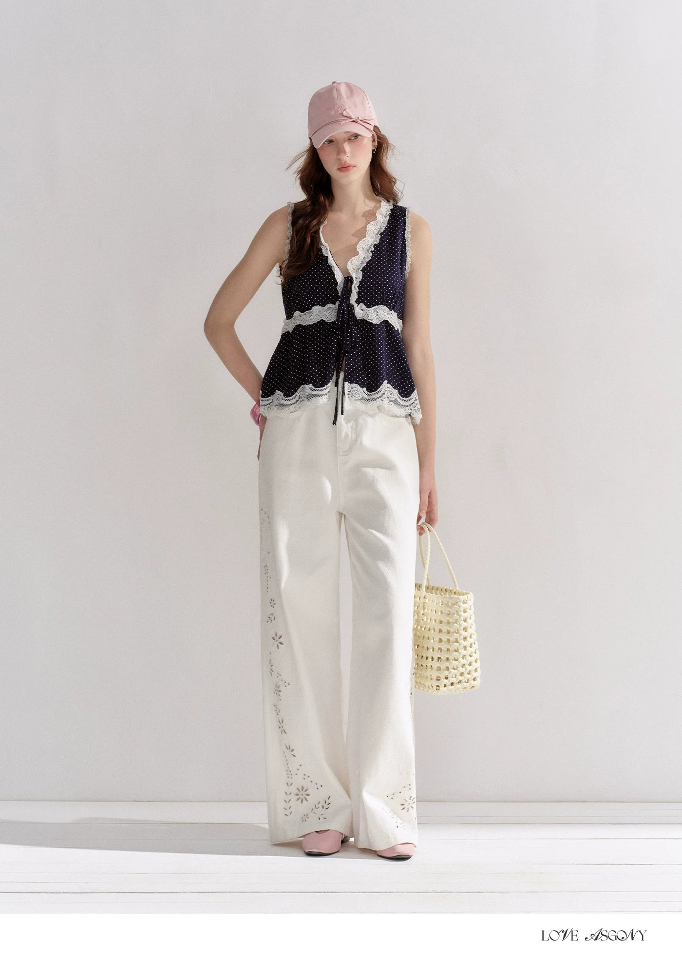 Embroidered Washed Wide-Leg Jeans