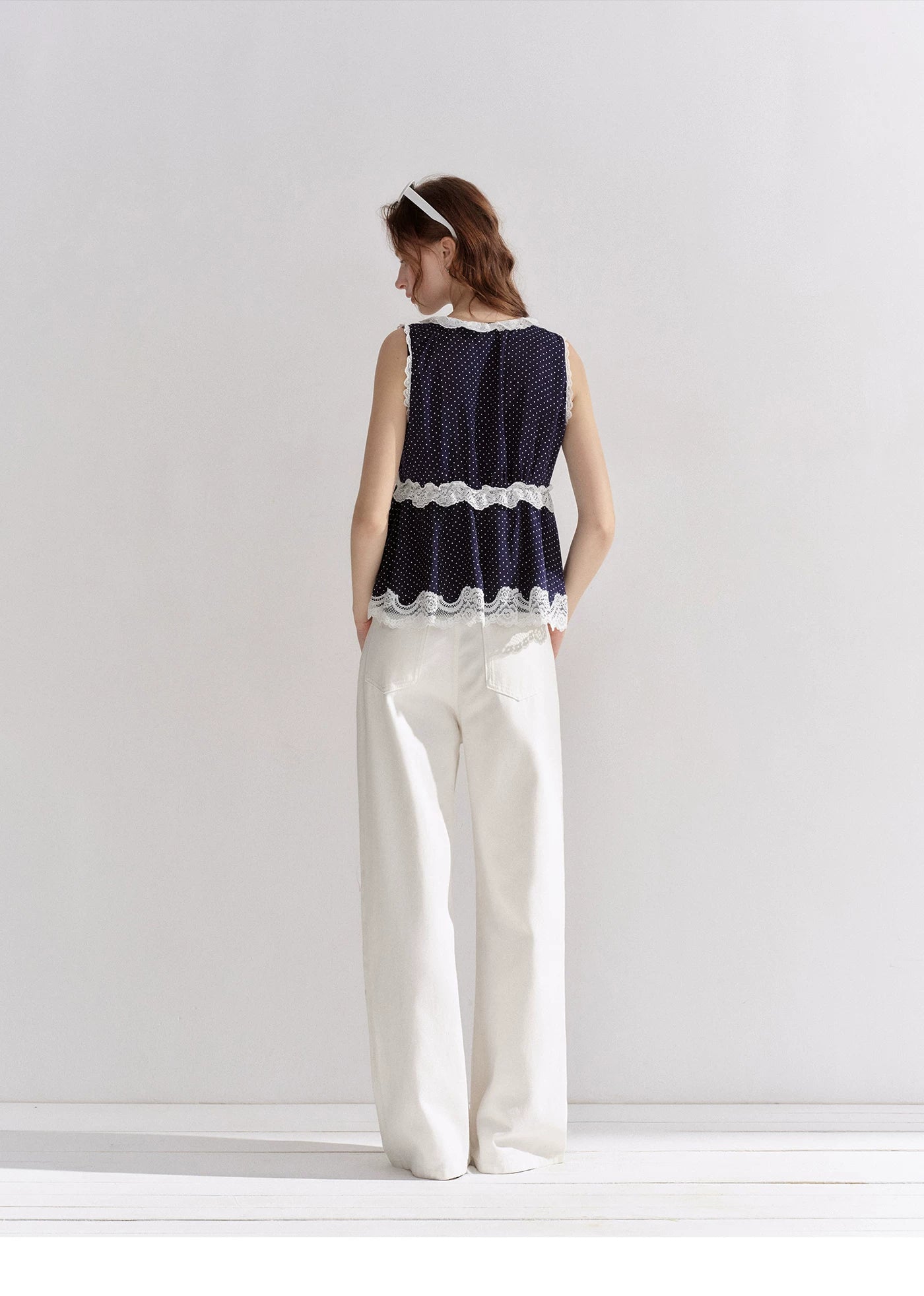 Embroidered Washed Wide-Leg Jeans