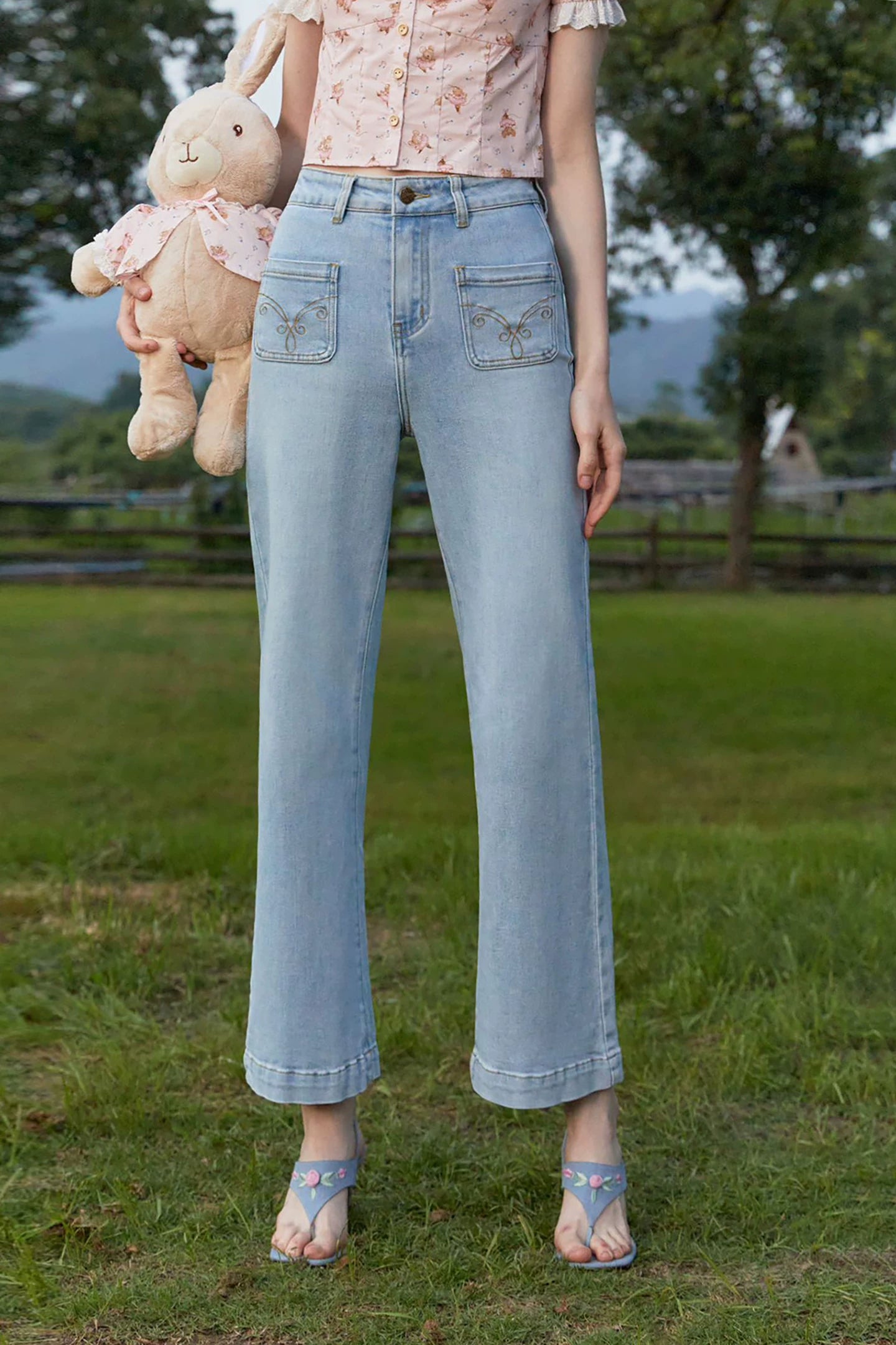 High-Waist Flared Jeans