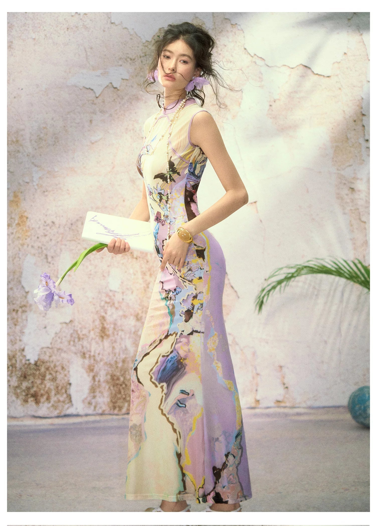 Roman Poem Printed Sleeveless Qipao Dress