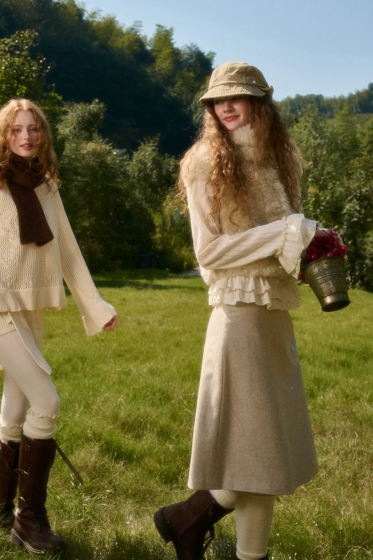 Ensemble chemise à volants et jupe en coton