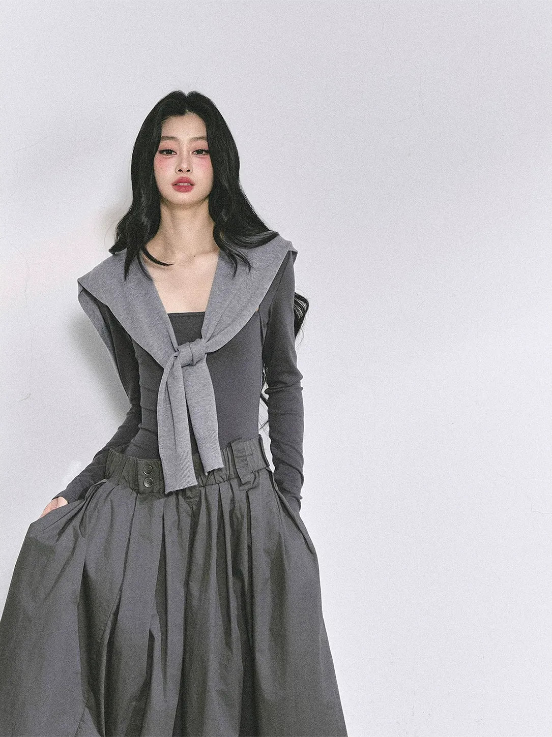 Jurk met vierkante hals en imitatie-tweedelige look