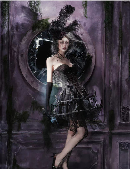 Chân váy dạ hội gothic xếp tầng đính hạt cườm