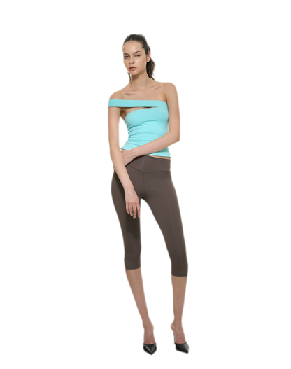Bare-Feel Slit Capri Pants