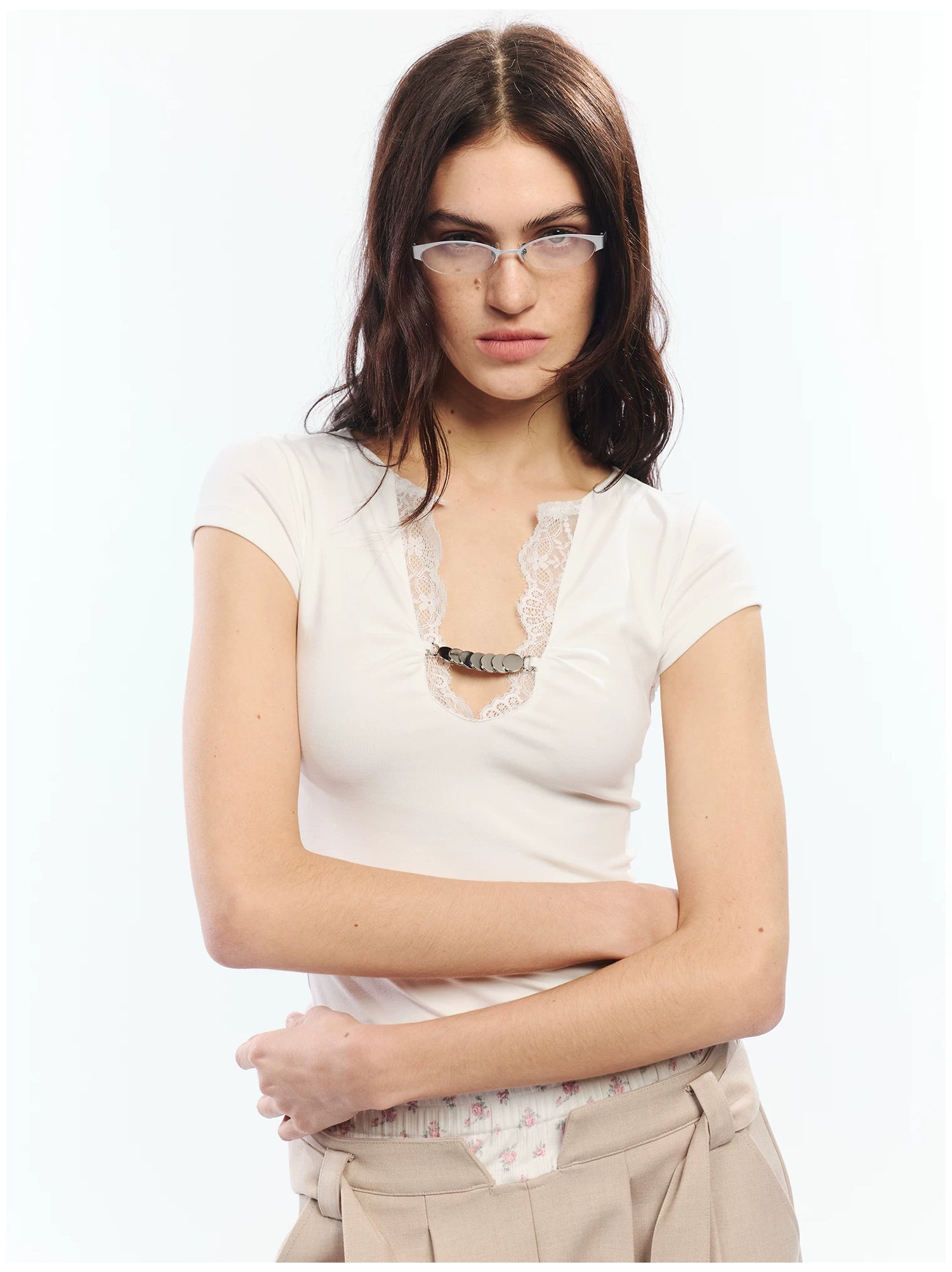 Lace Trim V-Neck Slim Fit T-Shirt