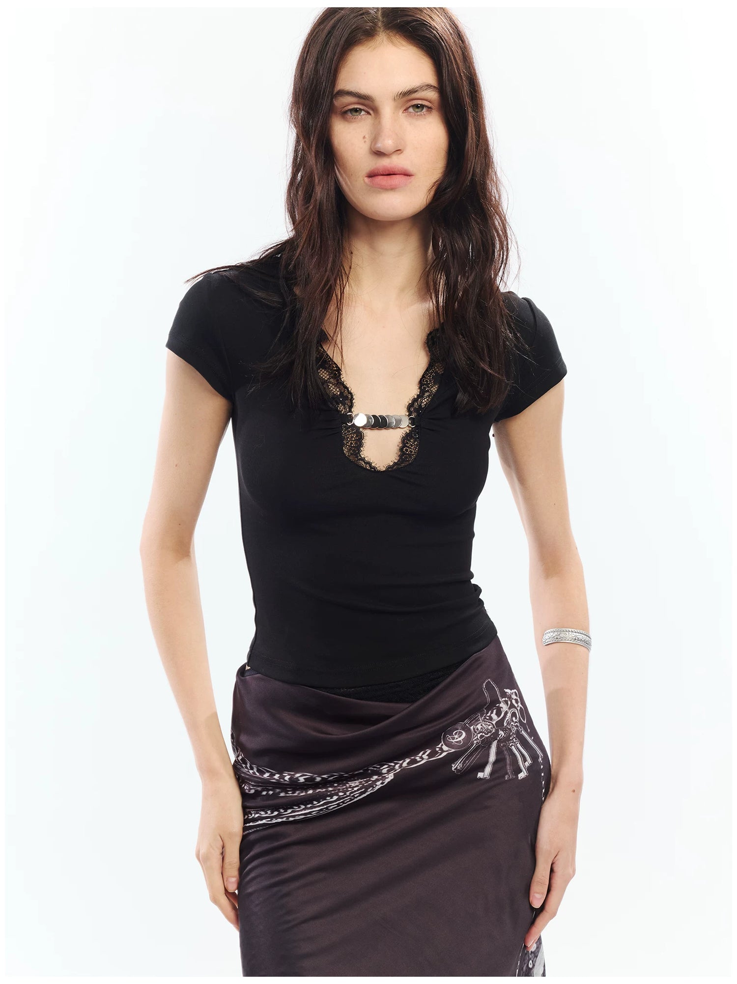 Lace Trim V-Neck Slim Fit T-Shirt