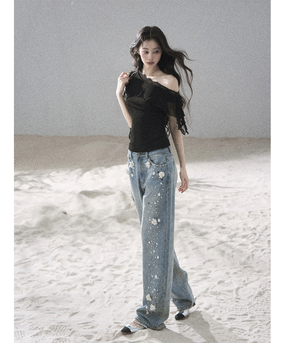 Lace One-Shoulder Crop Tee