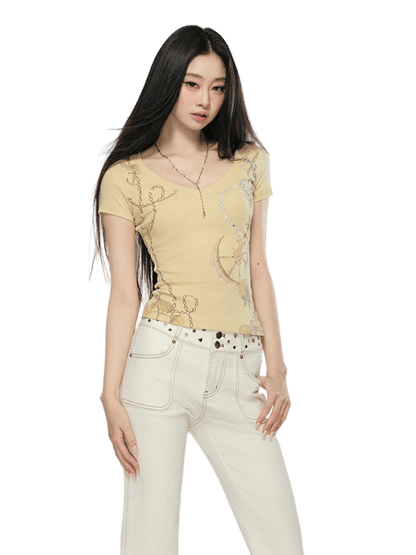 Embellished Printed V-Neck Cropped T-Shirt