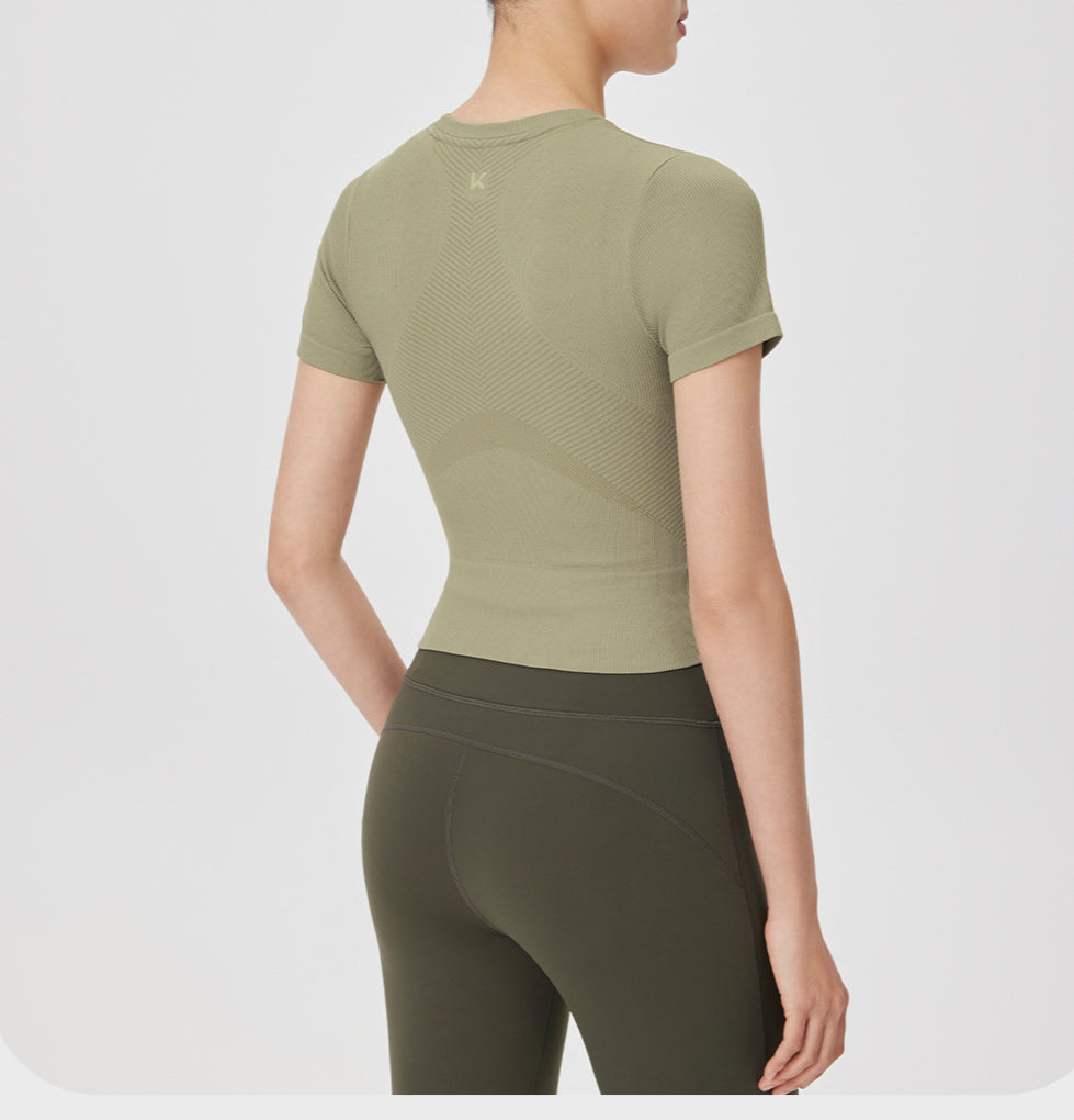 Fitted Quick-drying Breathable Yoga Top