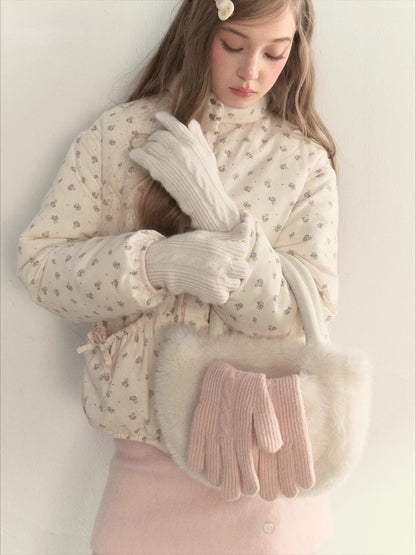 “A Girl’s Prayer” Cream Knit Textured Winter Gloves