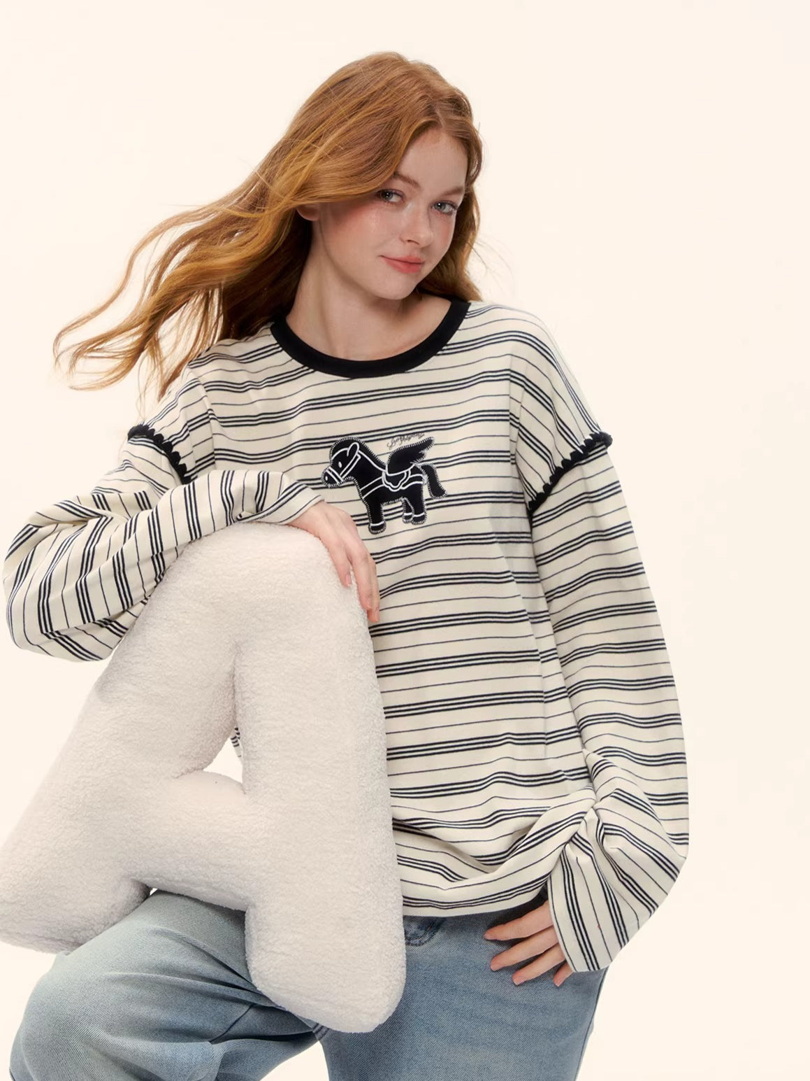 Contrast Stripe Crewneck Long-Sleeve T-Shirt