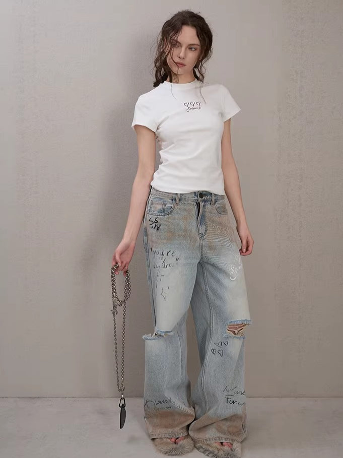 Lipstick Graffiti Cap-Sleeve Slim-Fit T-Shirt