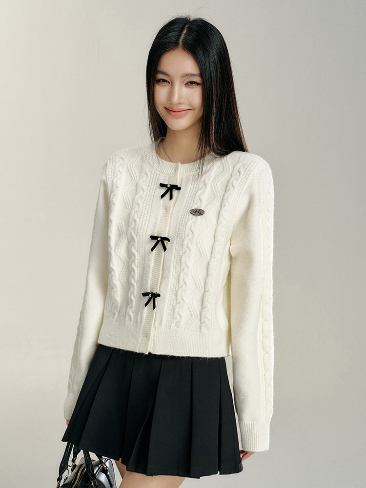 Bowknot Cable-Knit Round Neck Sweater