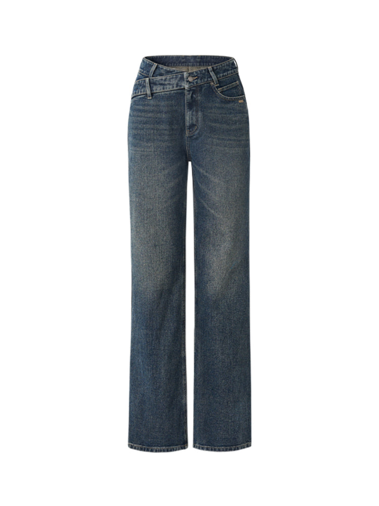 Relaxed-Fit High-Waisted V-Jeans