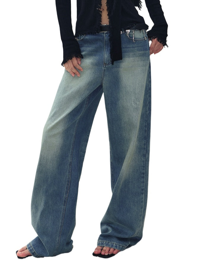 Relaxed Fit Washed Jeans