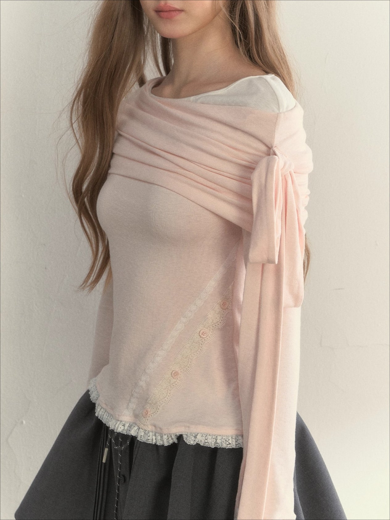 Asymmetric Off-Shoulder Bow-Tie Knit T-Shirt