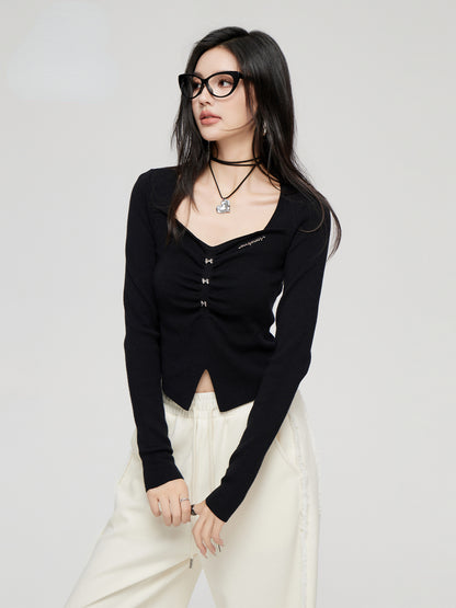 Black &amp; White Wide Neckline Sweater - CHINASQUAD