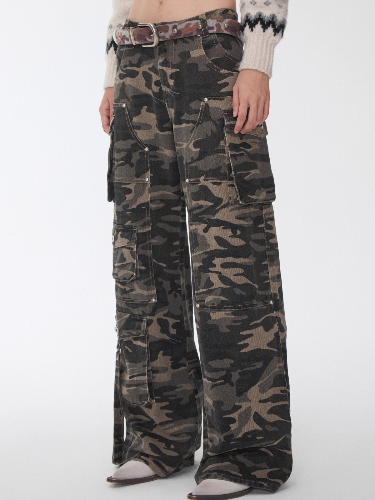 Washed Camouflage Multi-Pocket Cargo Wide-Leg Pants