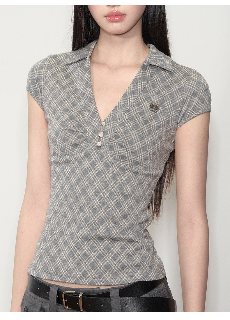 Pleated Checkered Polo V-Neck T-shirt | Final Sale