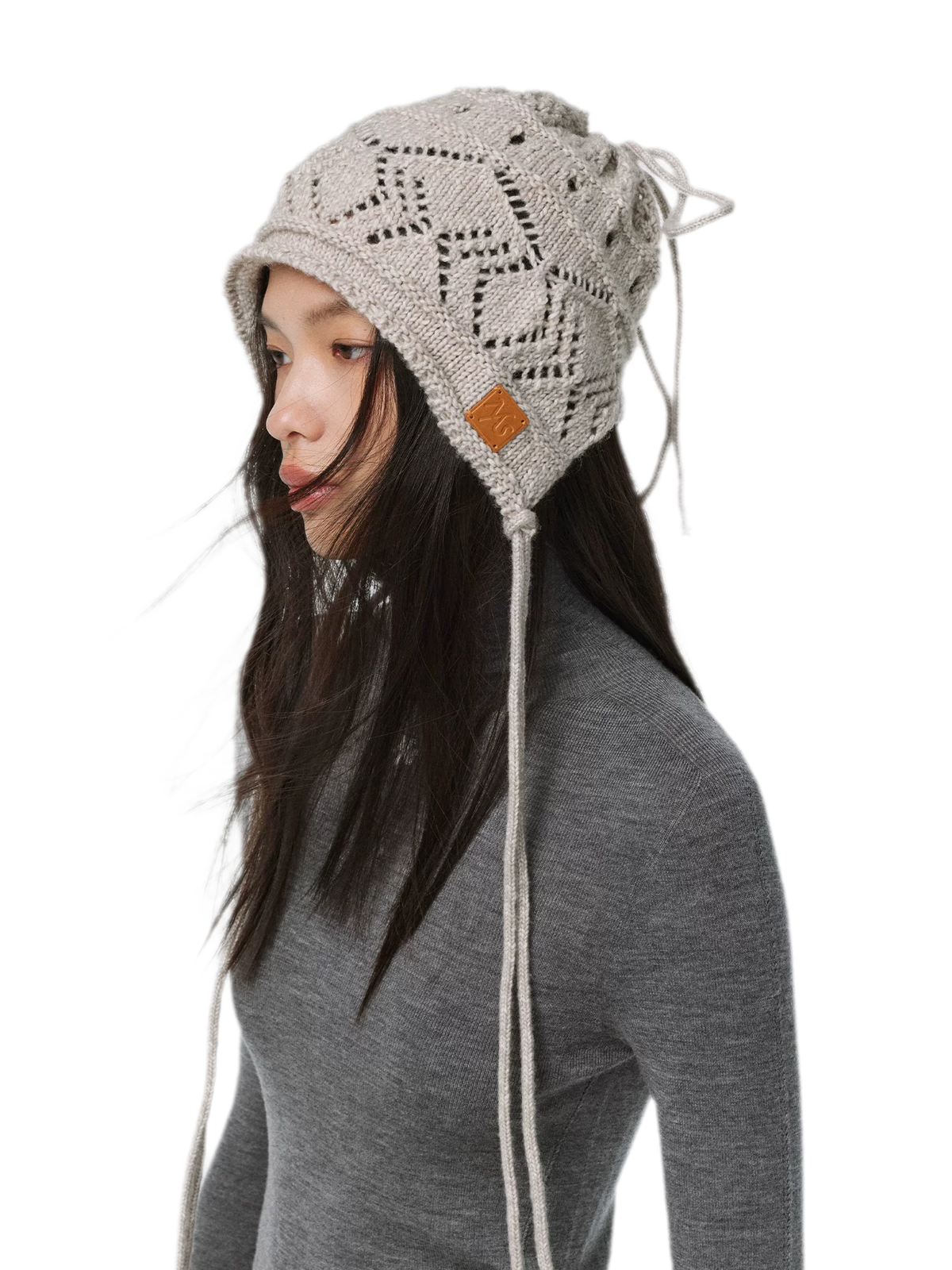 Gorro de punto grueso calado a rayas