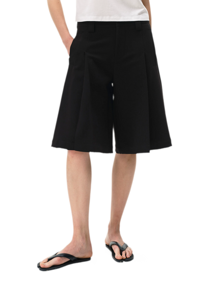 Pleated Bermuda Shorts