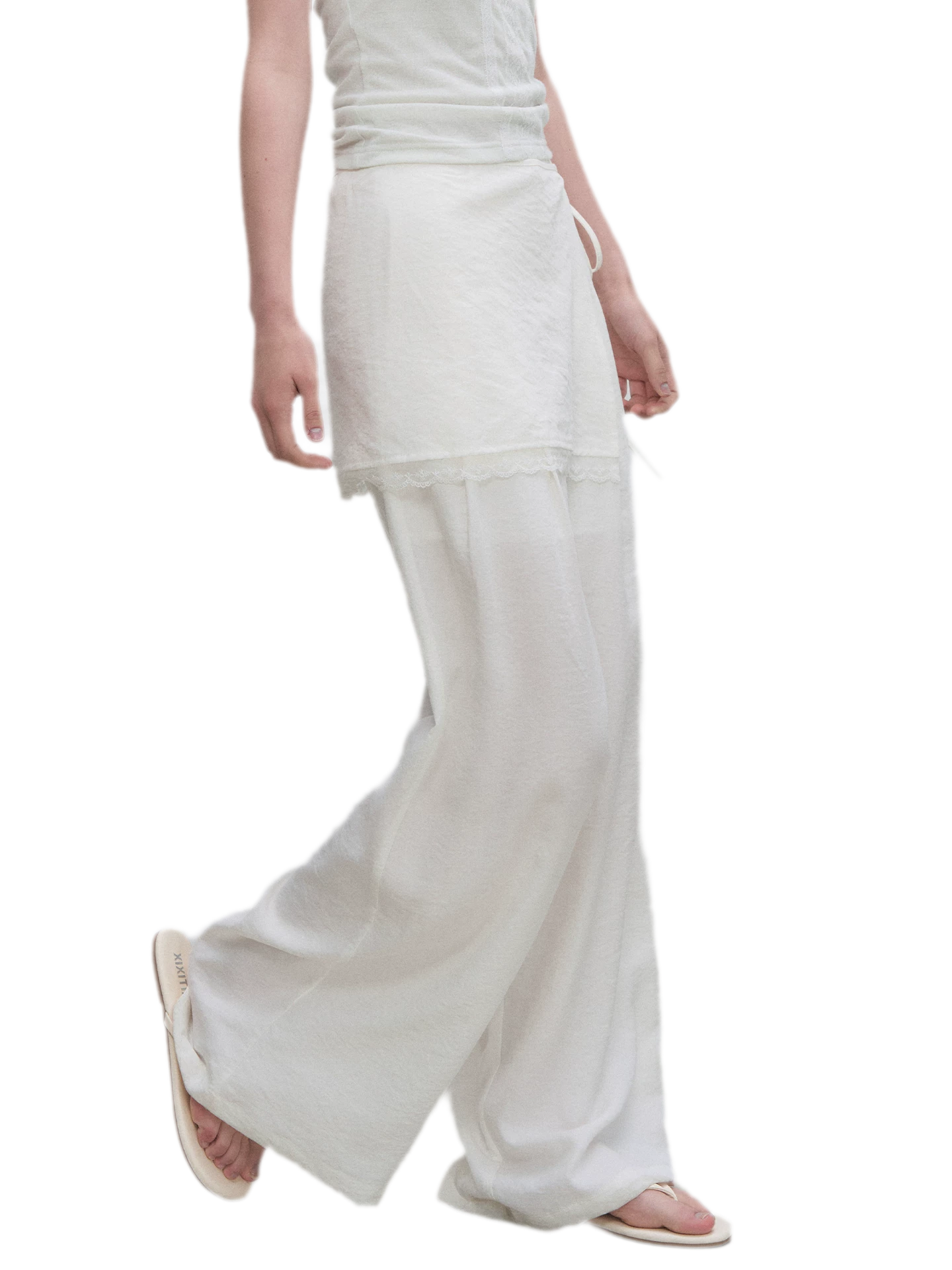 Textured Low-Waist Wide-Leg Trousers