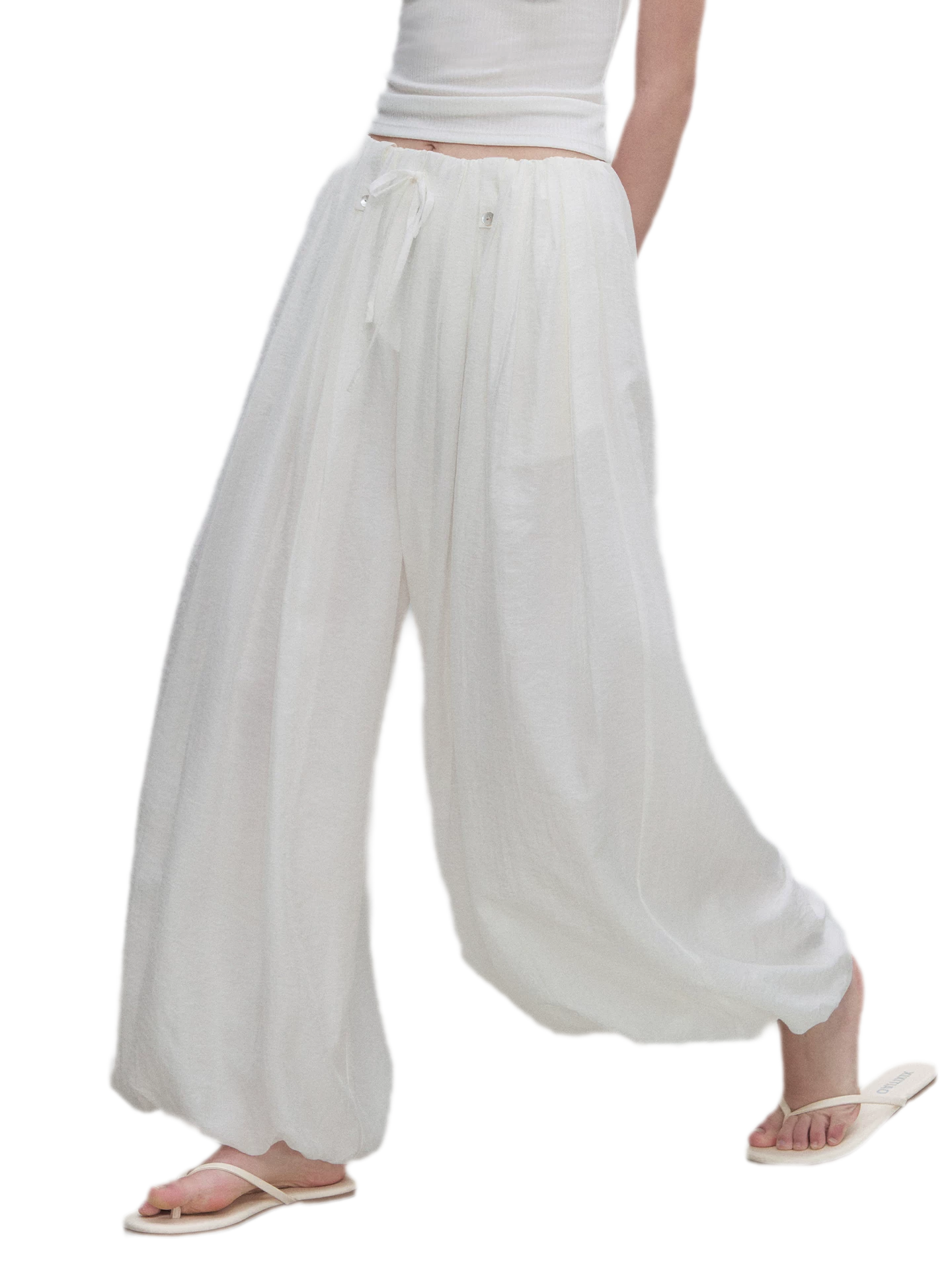 Pleated Balloon-Leg Tencel Trousers