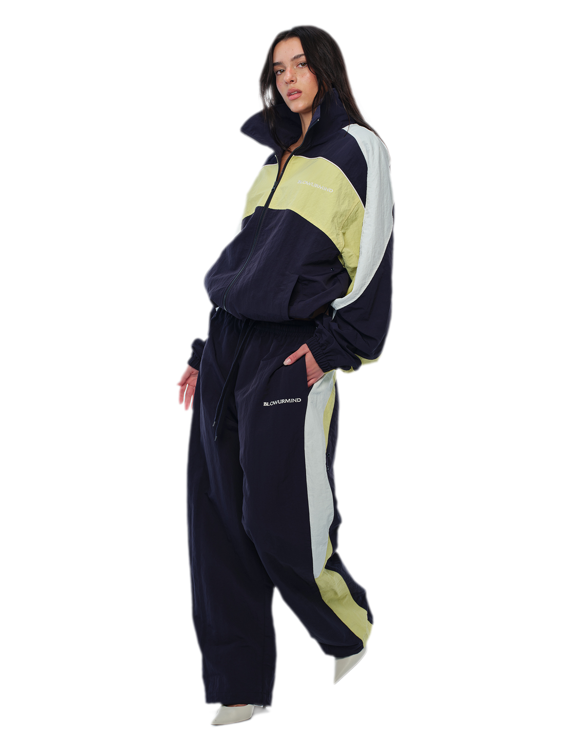 طقم بدلة رياضية قصيرة بتصميم كتل لونية