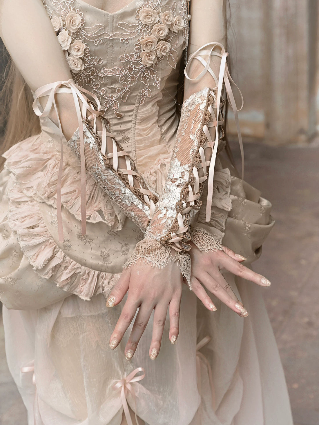 White-Gold Floral Lace Cuffs