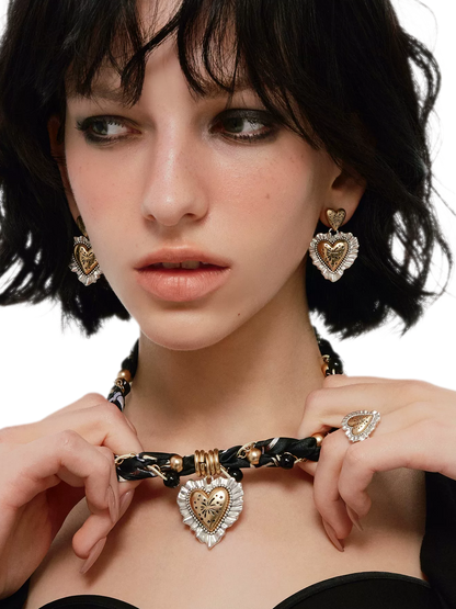 Vintage Heart Scarf Necklace