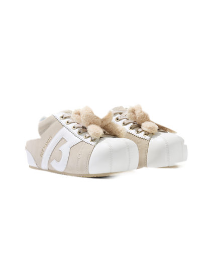 Sneakers basse chunky in suede con orso