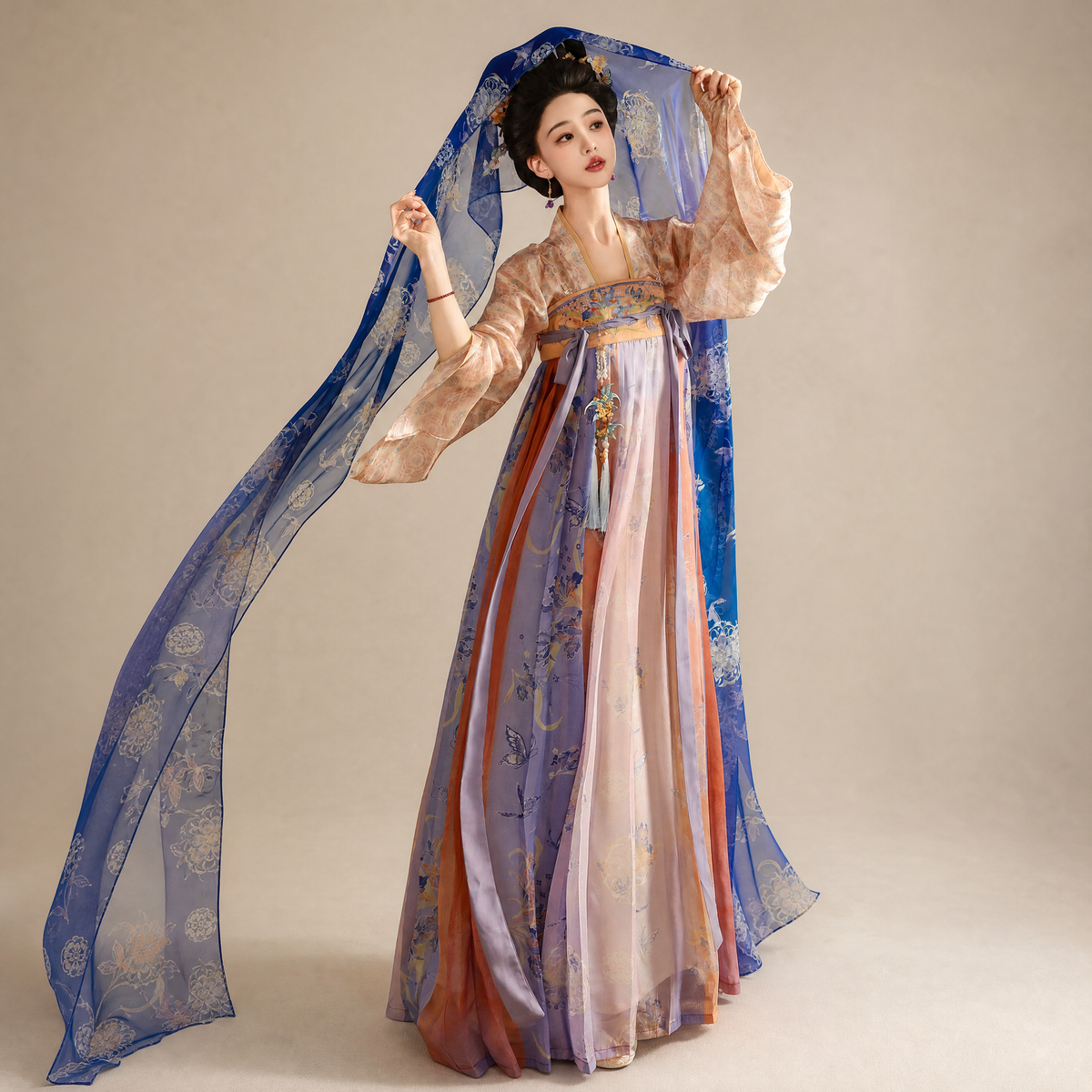 盛唐绮梦 Suru Huashang Tang-Style Brocade Set