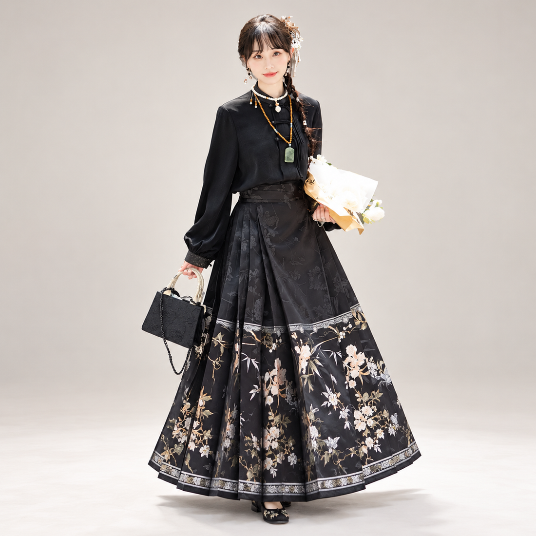 墨白 Ink White Jacquard Asymmetrical Stand-Collar