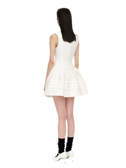 Elegant Summer Dress with Side Bow Detail