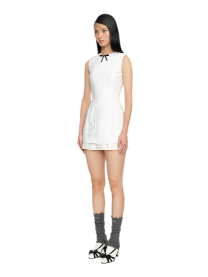 Elegant Sleeveless Fitted Dress