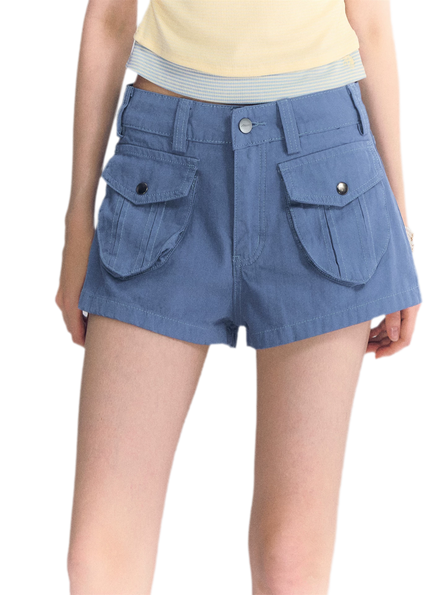 Low-Waist Cargo Shorts