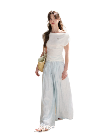 Pleated Wide-Leg Pants