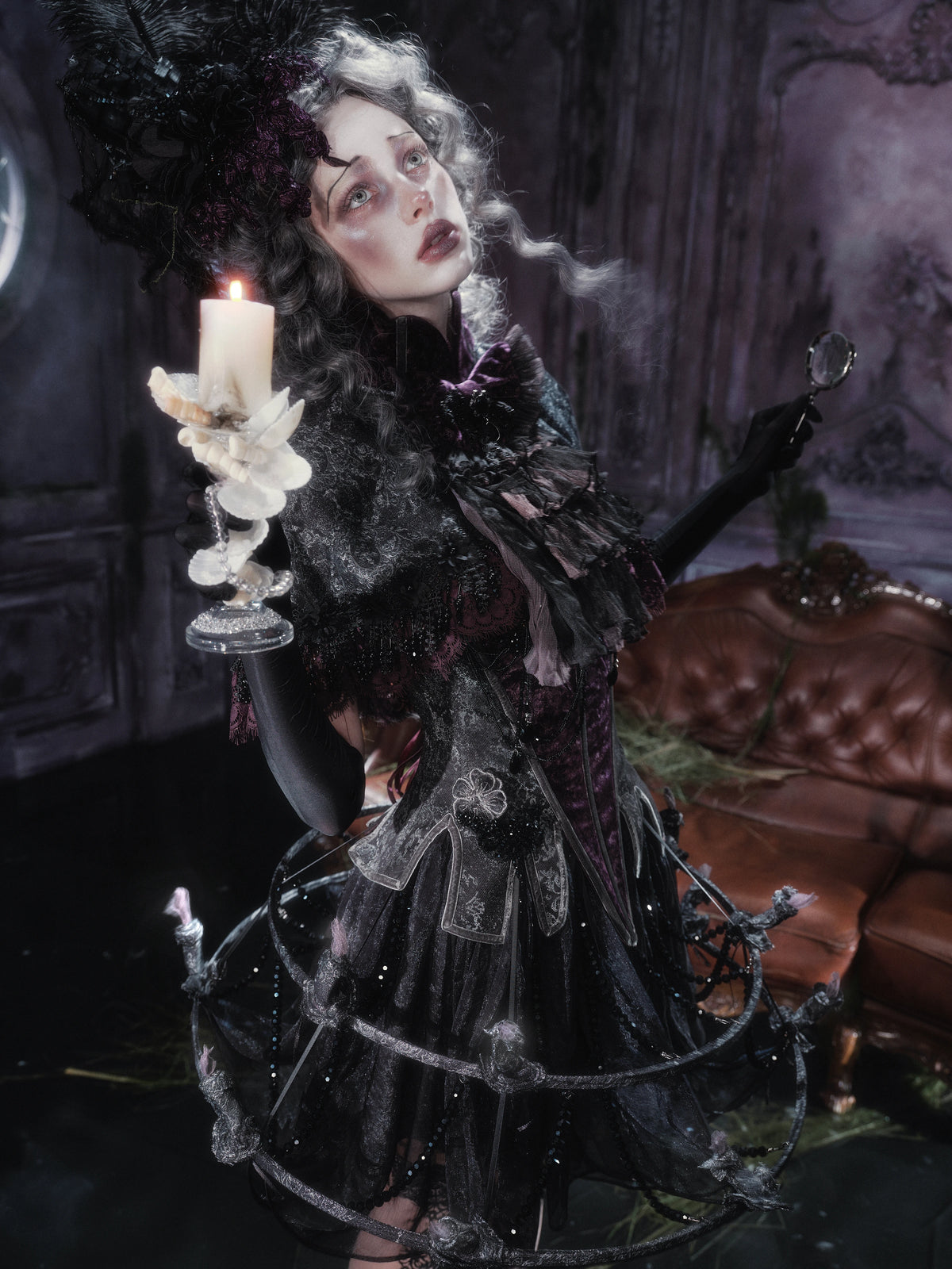 Chân váy dạ hội gothic xếp tầng đính hạt cườm