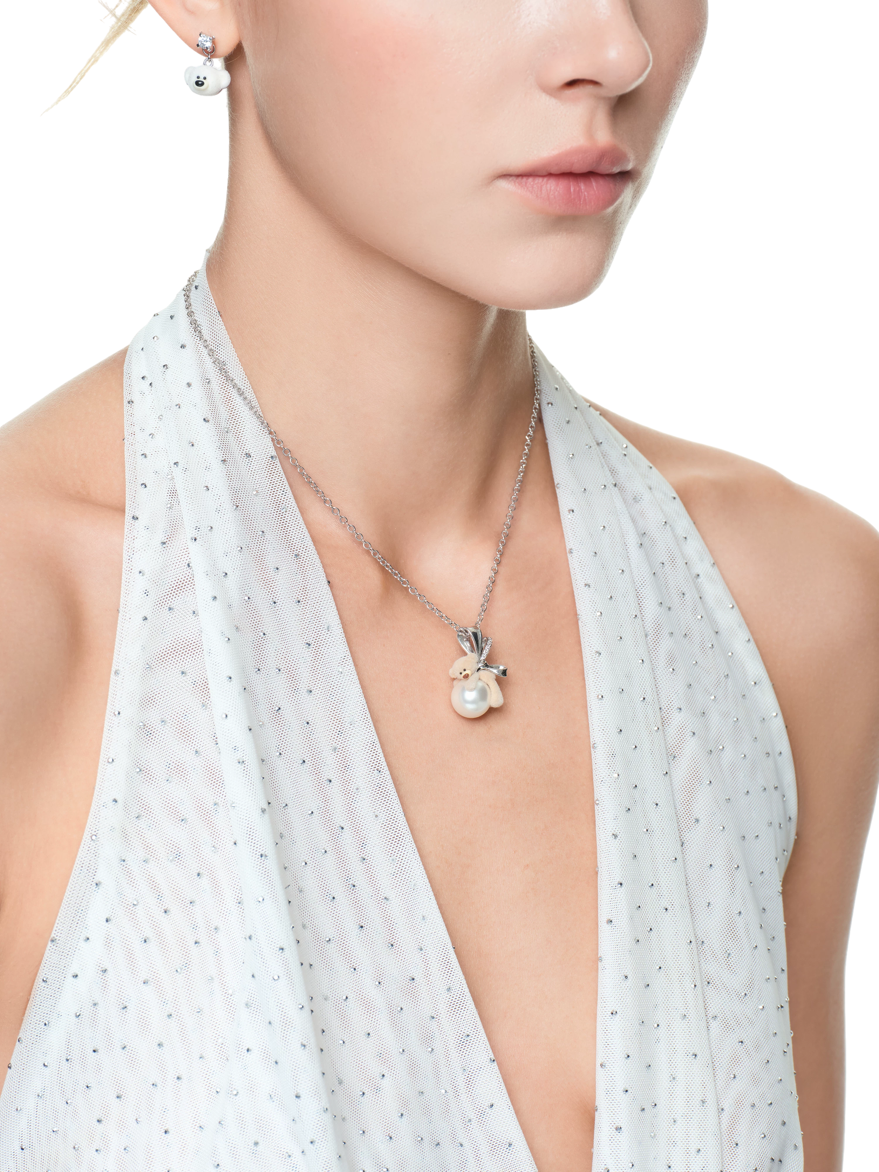 Bear Hug Pearl Pendant Necklace
