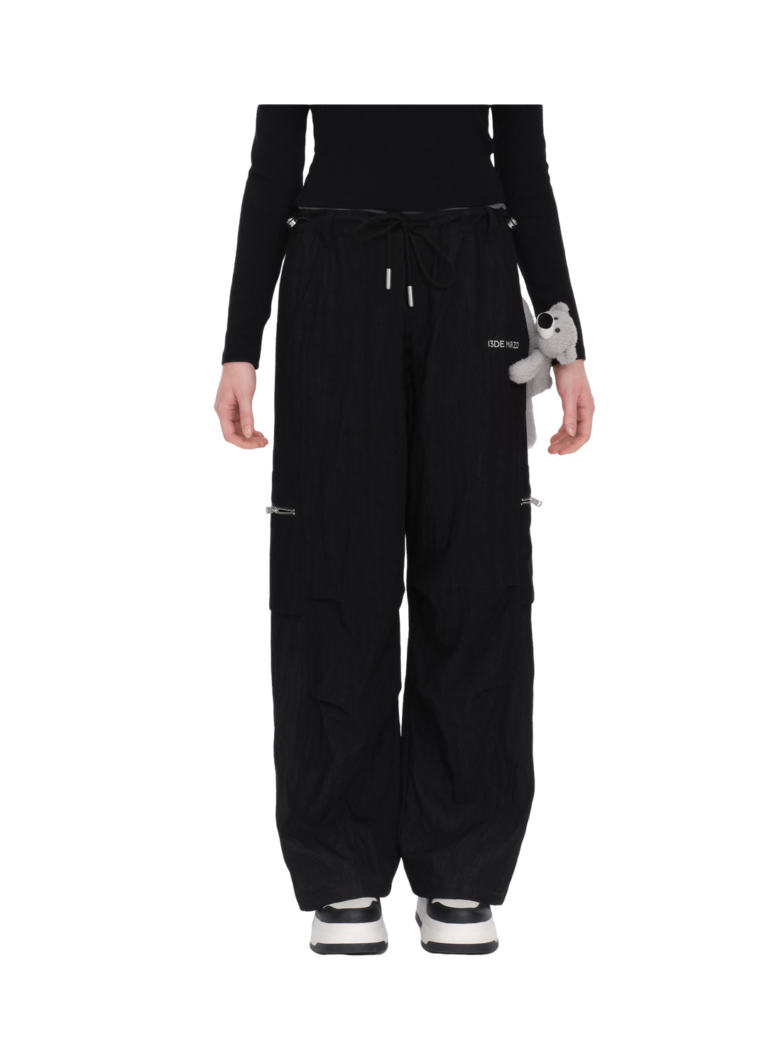 Loose Wide-Leg Cargo Pants