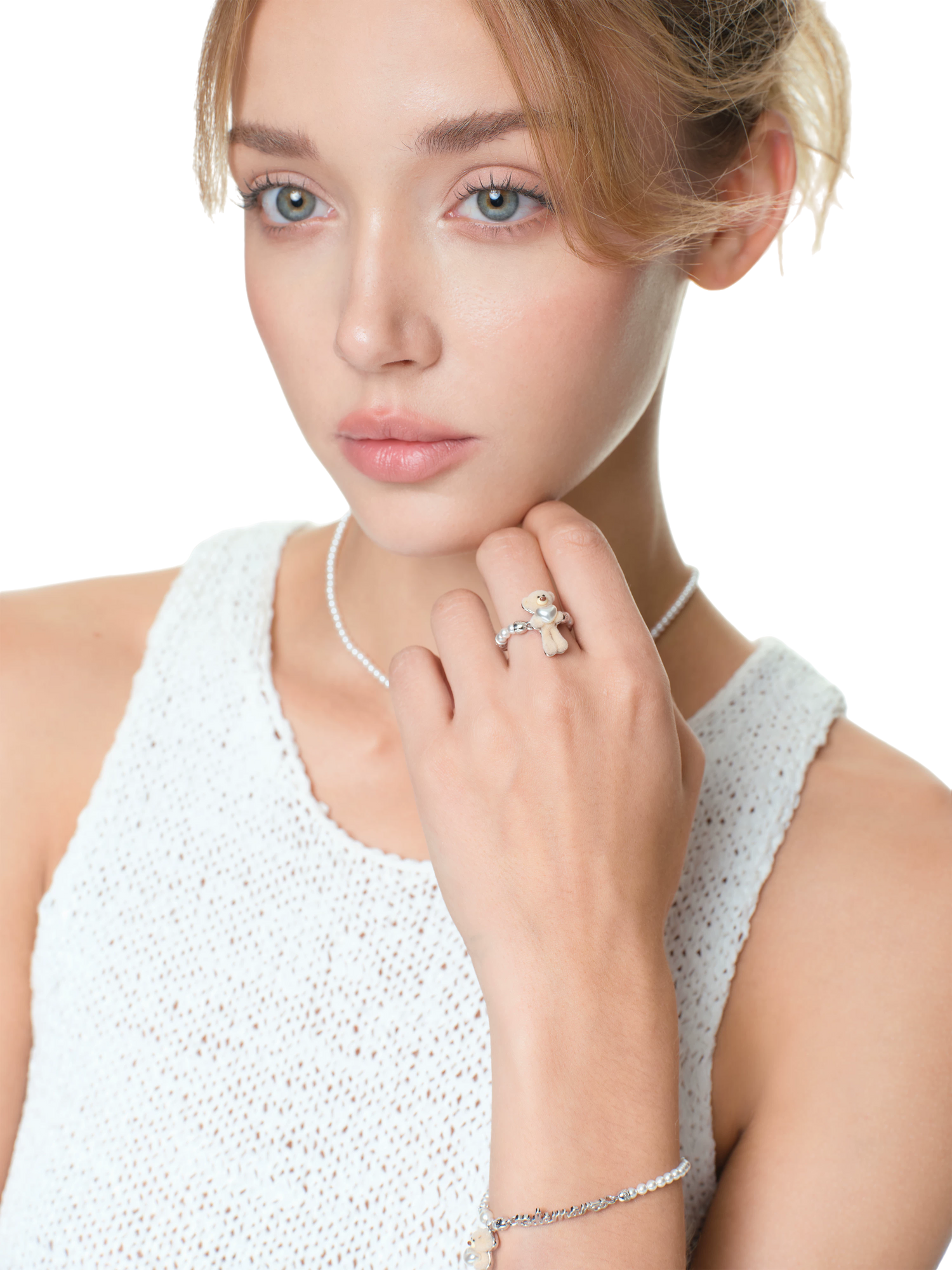 Bear Hug Pearl Heart Beaded Ring