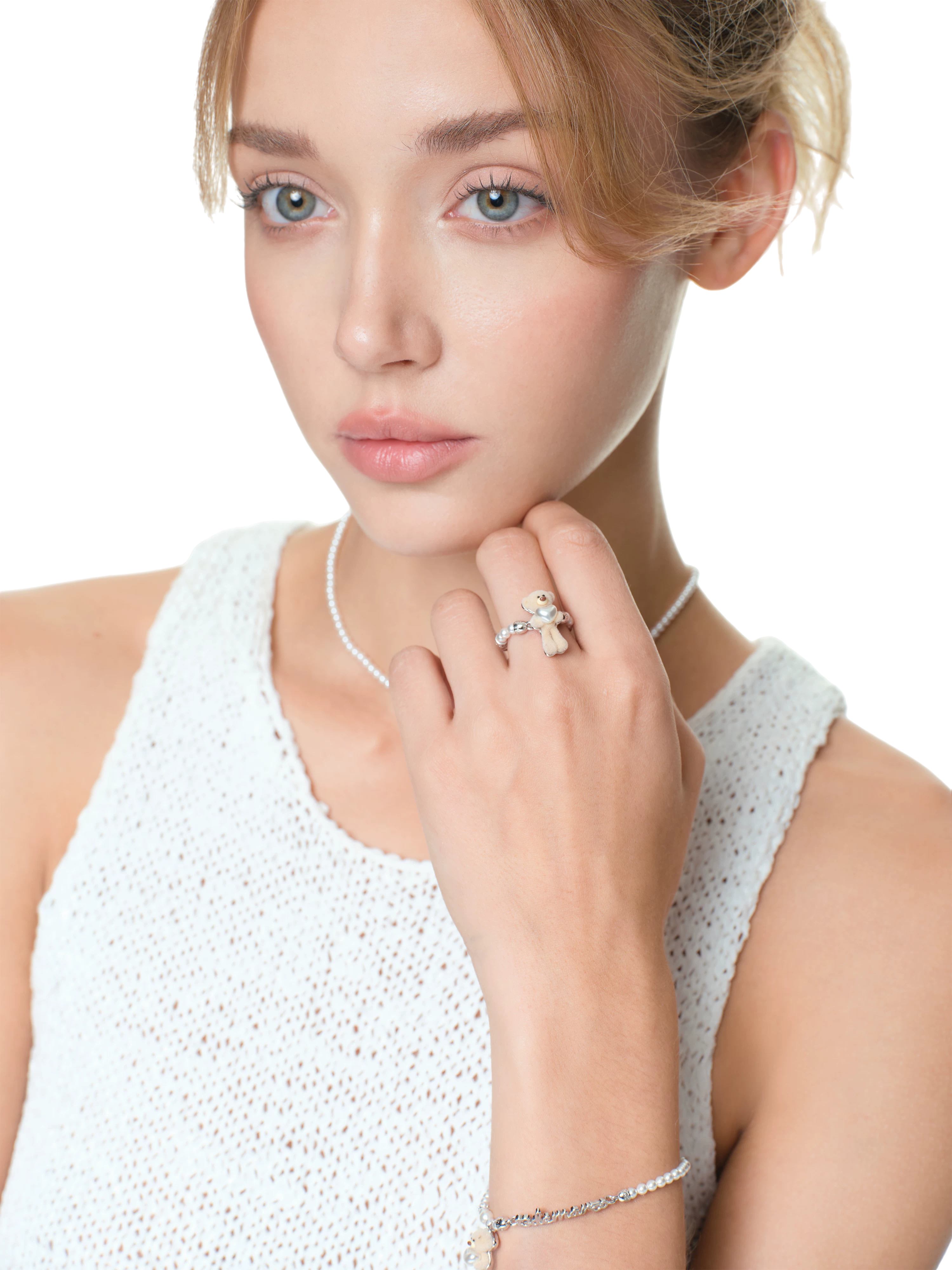 Bear Hug Pearl Heart Beaded Ring