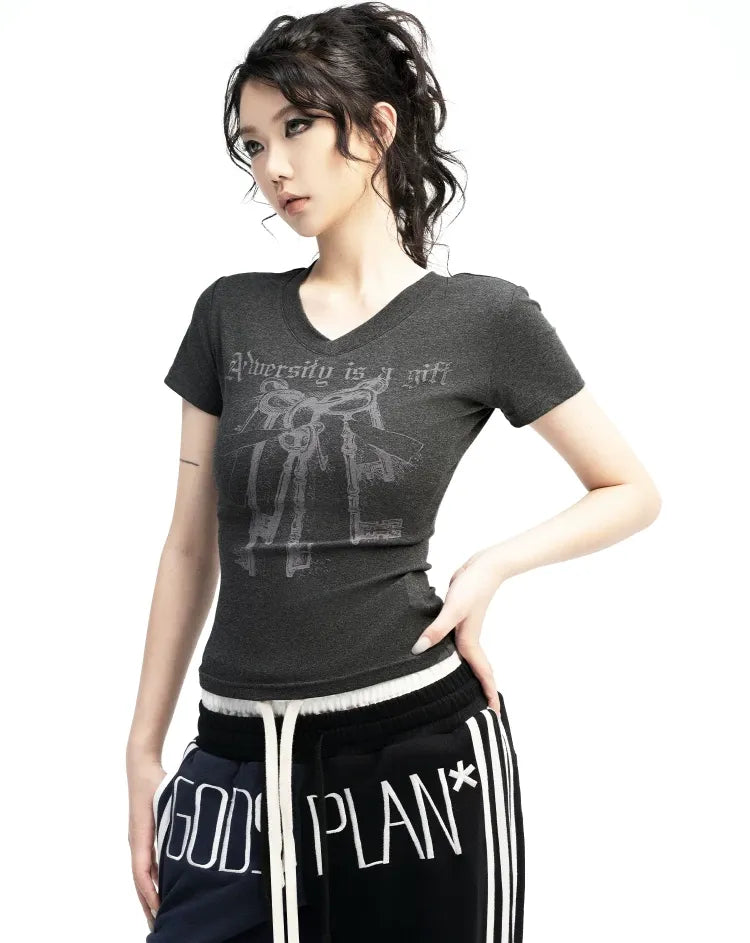 Printed Slim Fit V-Neck T-Shirt