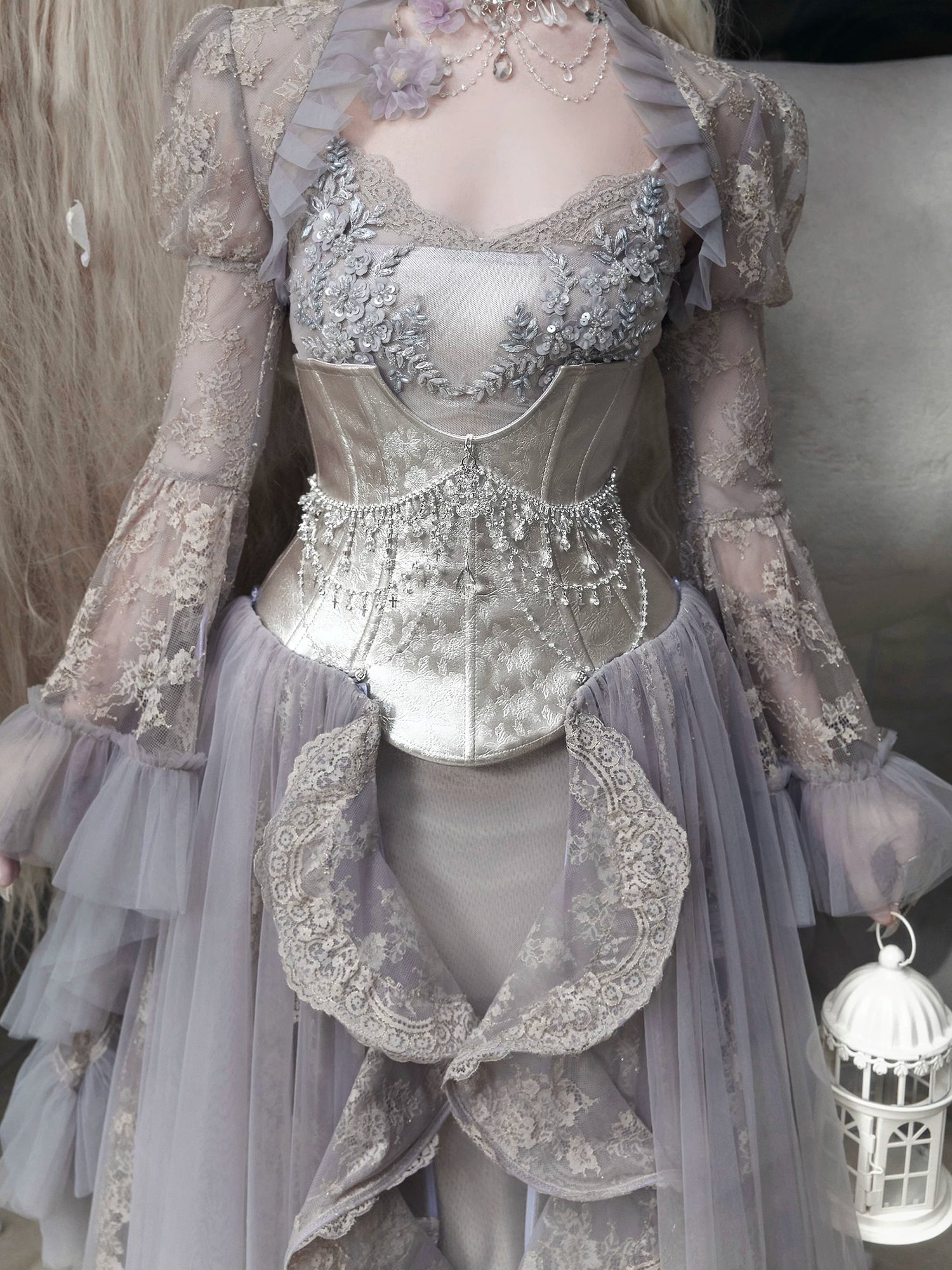 Silver Sculpted Waist Cincher