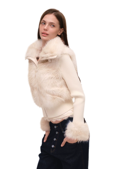Taillierte Jacke mit Kunstpelz und Stehkragen