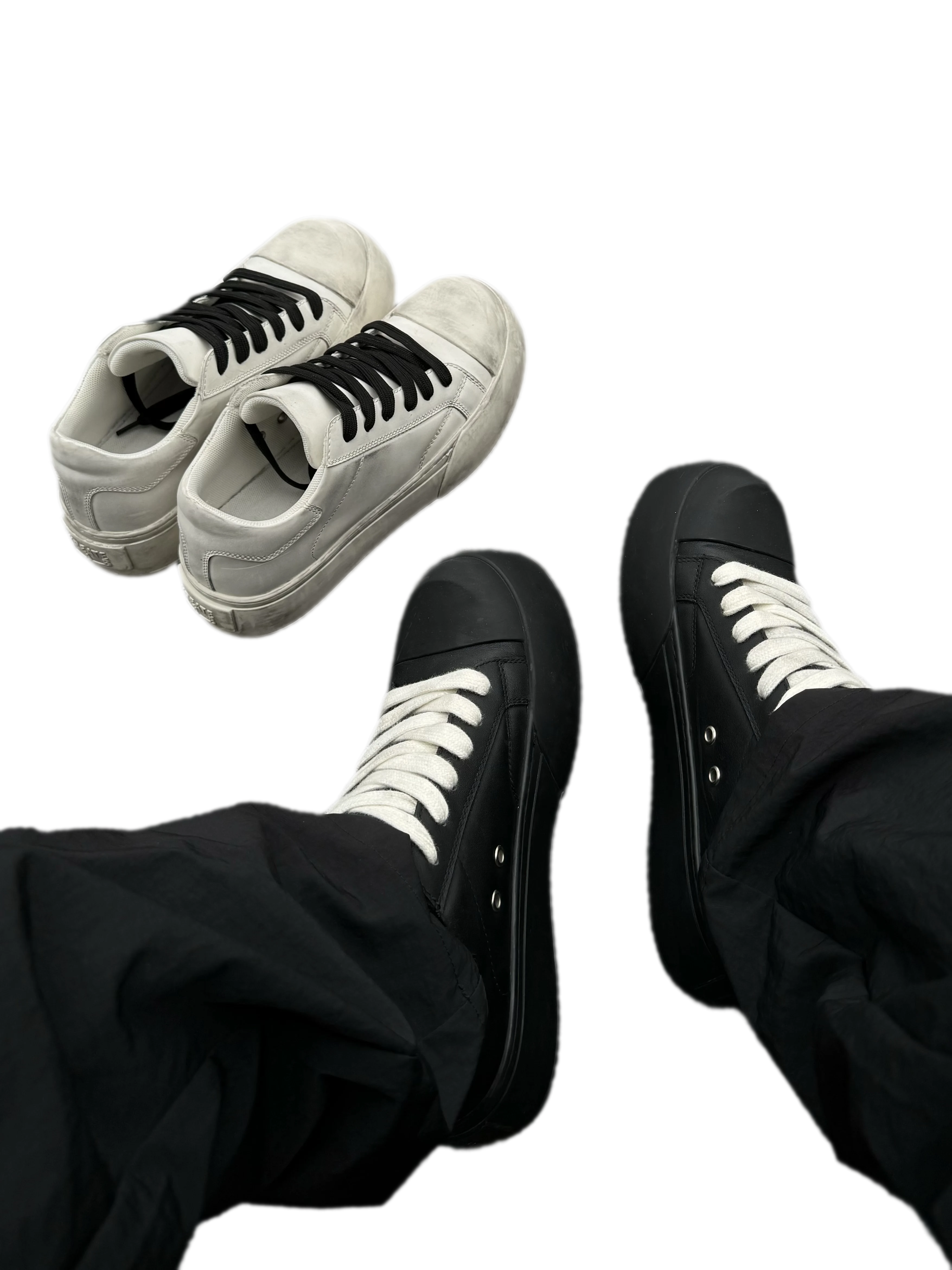 Distressed Leather Low Sneakers
