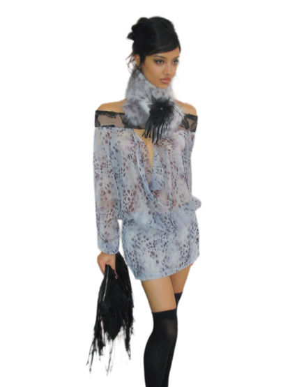 Robe en dentelle brodée à épaules dénudées