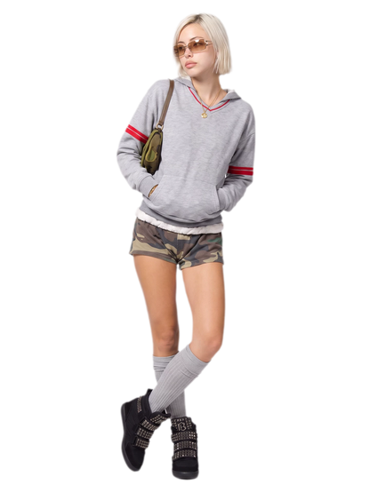 Sneakers alte con plateau e borchie