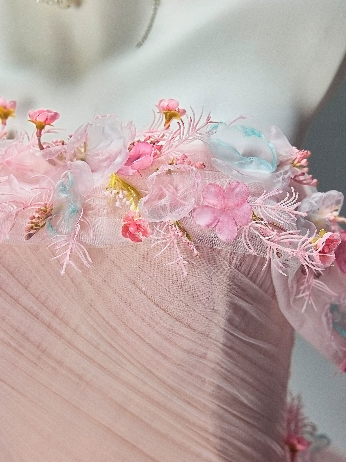 Abito da ballo principesco in tulle floreale
