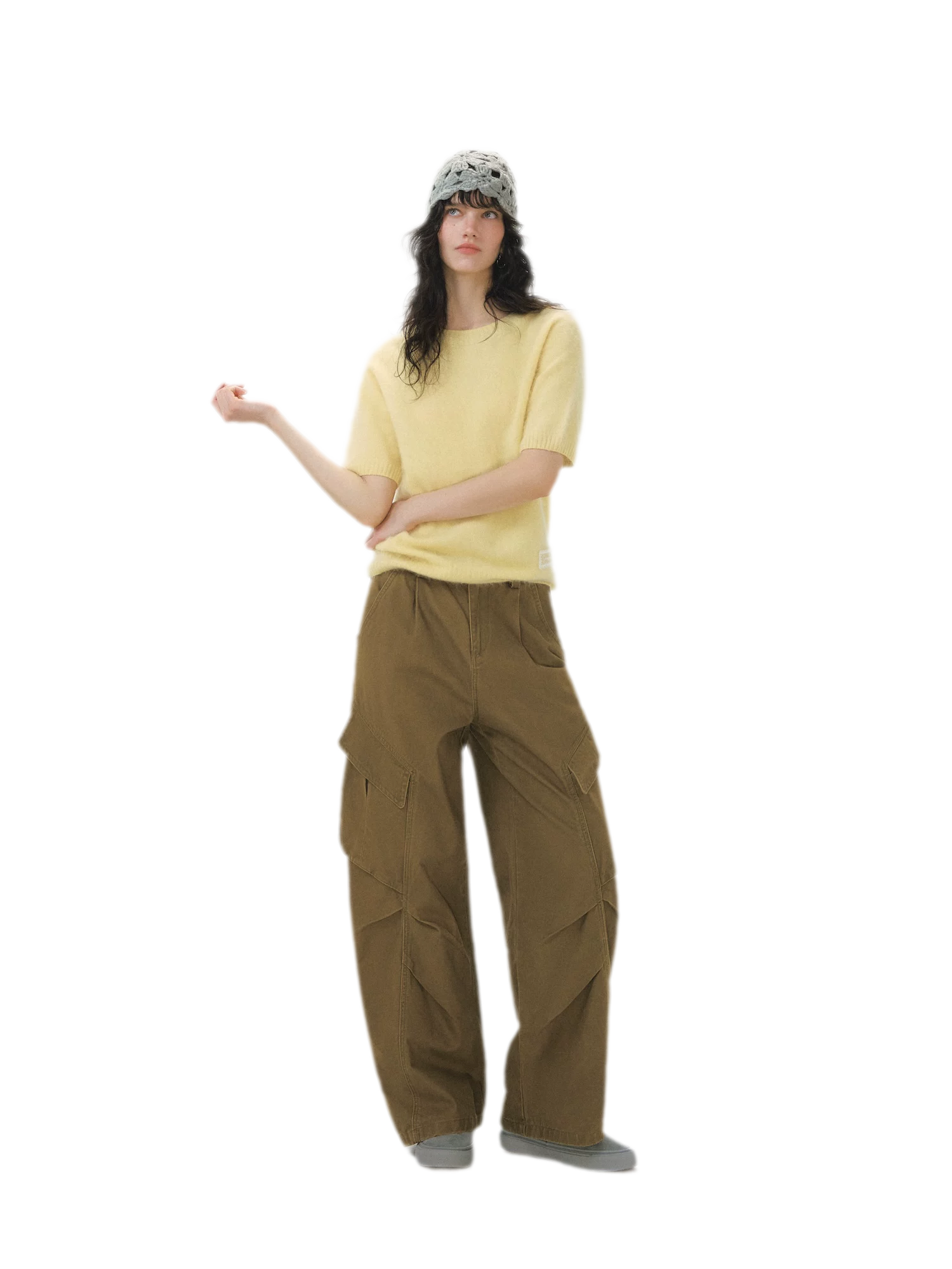 Pleated Wide-Leg Cargo Jeans